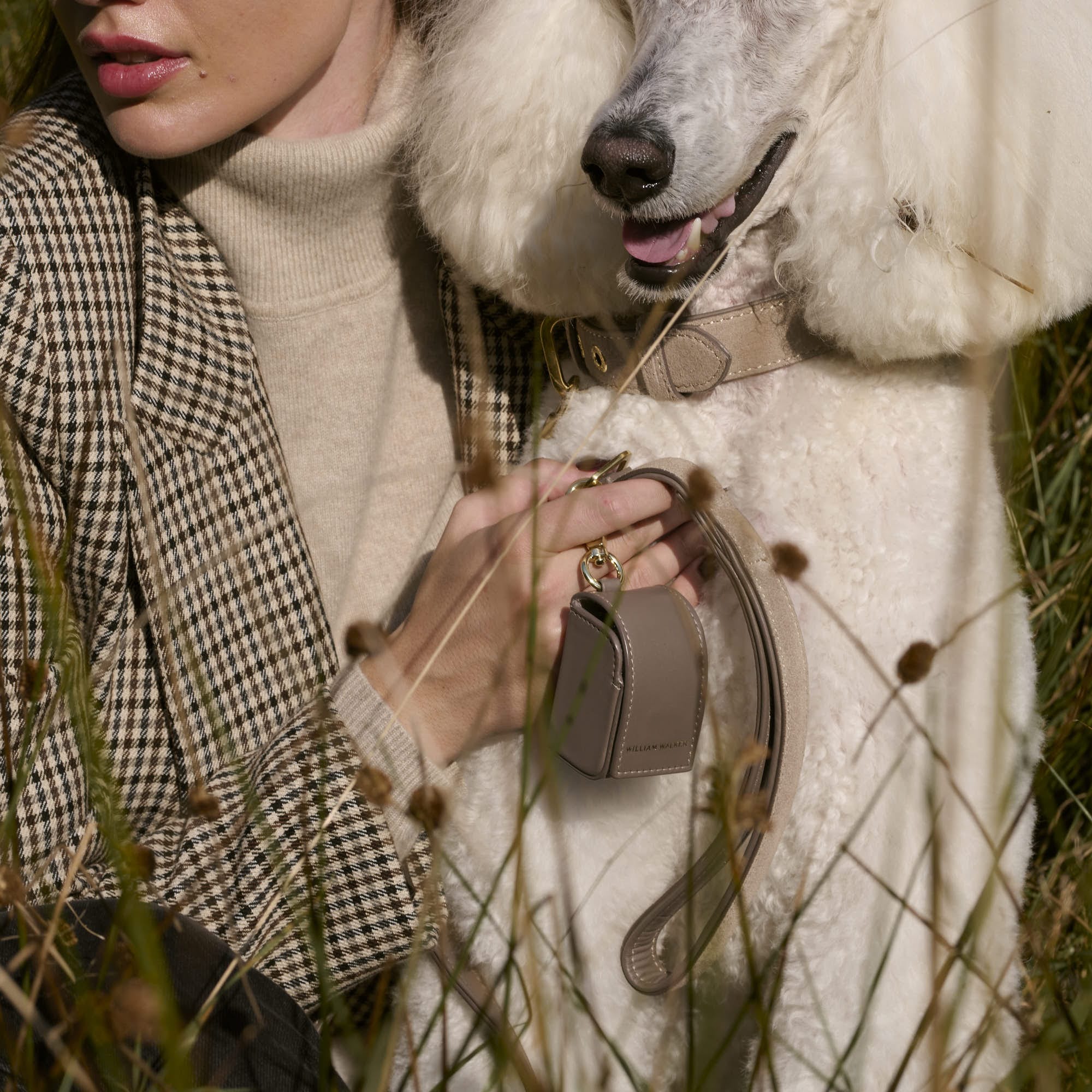 William Walker Kotbeutelspender Pebble (Taupe)